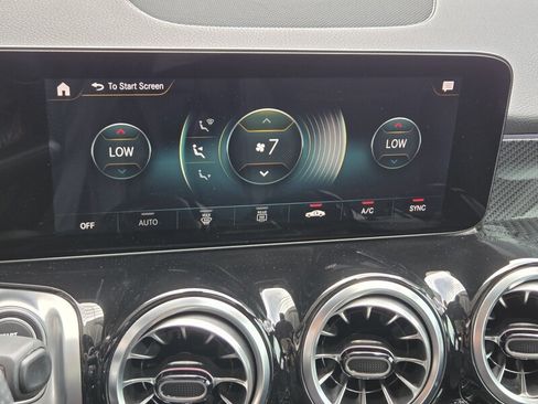 Certified 2022 Mercedes-Benz GLB 250 4MATIC image 31