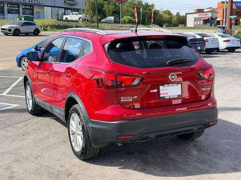 Used 2018 Nissan Rogue Sport SV w/ SV All-Weather Package image 4