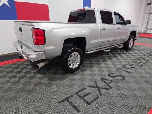 Used 2015 Chevrolet Silverado 2500 LTZ w/ Duramax Plus Package image 18