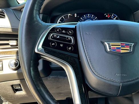 Used 2020 Cadillac Escalade Platinum AWD/4WD image 10