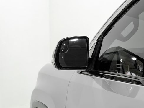 Used 2023 Jeep Wagoneer Series II image 35