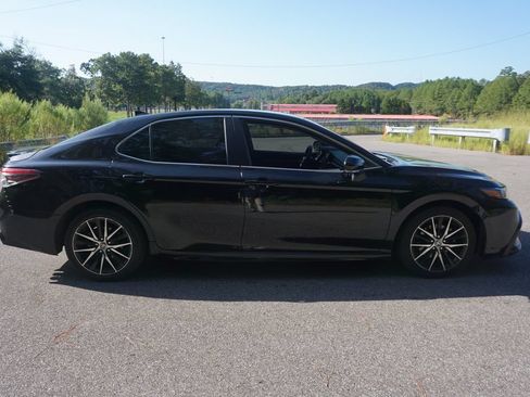 Used 2023 Toyota Camry SE FWD image 20