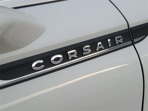 Certified 2022 Lincoln Corsair AWD w/ Equipment Group 101A image 10