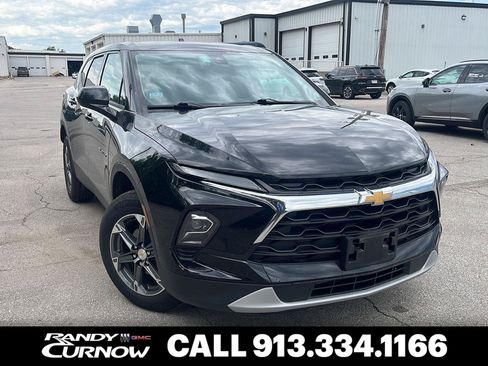 Used 2025 Chevrolet Blazer LT AWD/4WD image 1
