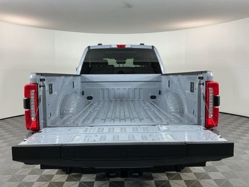 Certified 2025 Ford F350 Lariat w/ FX4 Off-Road Package AWD/4WD image 7