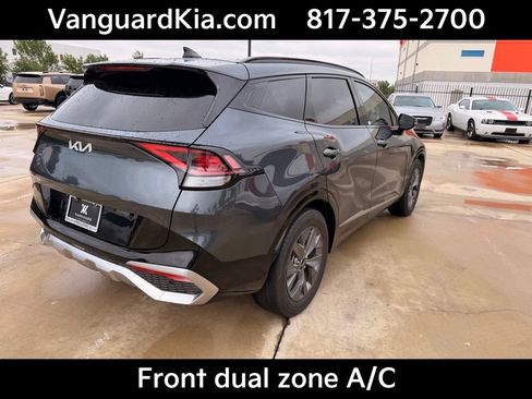Certified 2024 Kia Sportage SX image 4