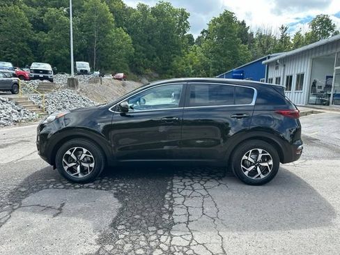 Used 2020 Kia Sportage LX AWD/4WD image 2