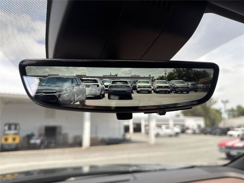 New 2026 Chevrolet Tahoe High Country AWD/4WD image 31