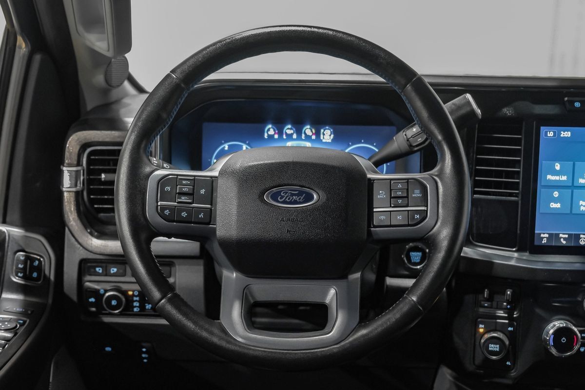 Used 2023 Ford F350 Lariat w/ FX4 Off-Road Package AWD/4WD image 15