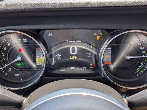 Used 2023 Jeep Wrangler Unlimited Sahara w/ Cold Weather Group AWD/4WD image 14