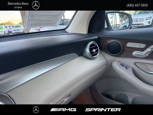 Certified 2022 Mercedes-Benz GLC 300 GLC 300 image 23