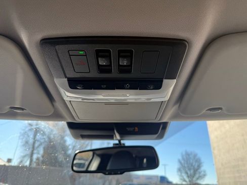 Used 2023 Mitsubishi Outlander SEL 40th Anniversary image 17