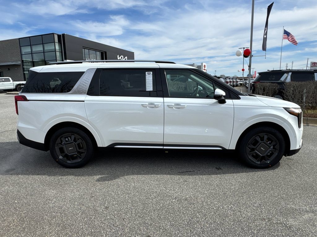New 2026 Kia Carnival SX FWD image 2