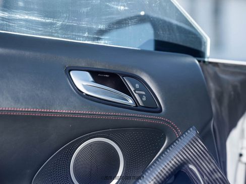 Used 2015 Audi R8 V8 w/ Full Leather Package image 36