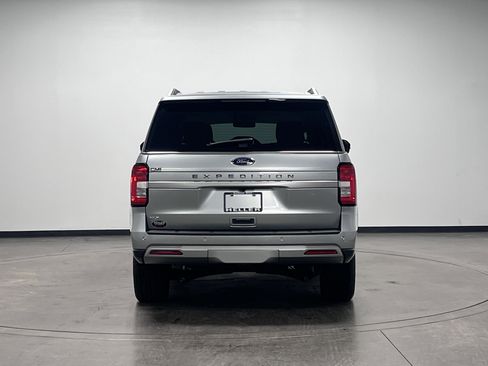Used 2024 Ford Expedition XLT image 7