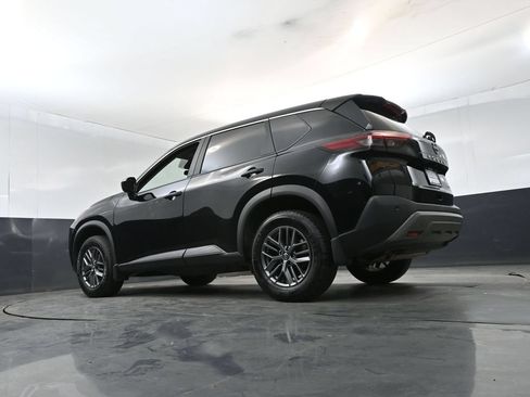 Used 2023 Nissan Rogue S AWD/4WD image 21