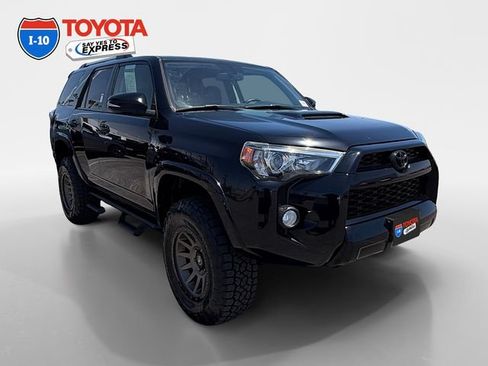 Used 2017 Toyota 4Runner TRD Off-Road Premium AWD/4WD image 7