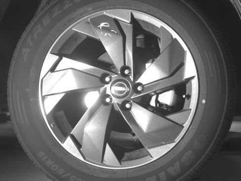 Used 2025 Nissan Rogue SV AWD/4WD image 13