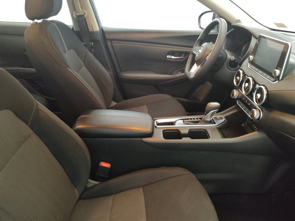 Used 2025 Nissan Sentra SV FWD image 21