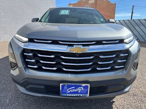 Used 2025 Chevrolet Equinox LT FWD image 8