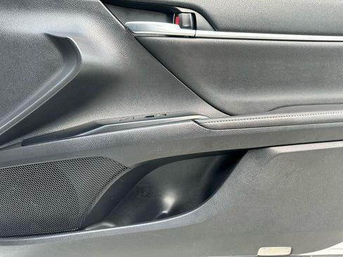 Used 2019 Toyota Camry XSE FWD image 19