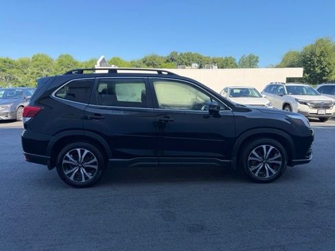 Used 2023 Subaru Forester Limited AWD/4WD image 5