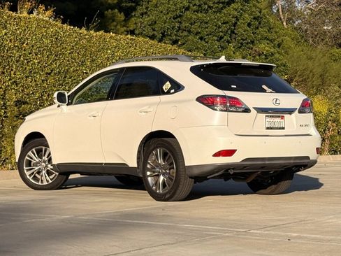 Used 2013 Lexus RX 350 FWD w/ Navigation Pkg image 2