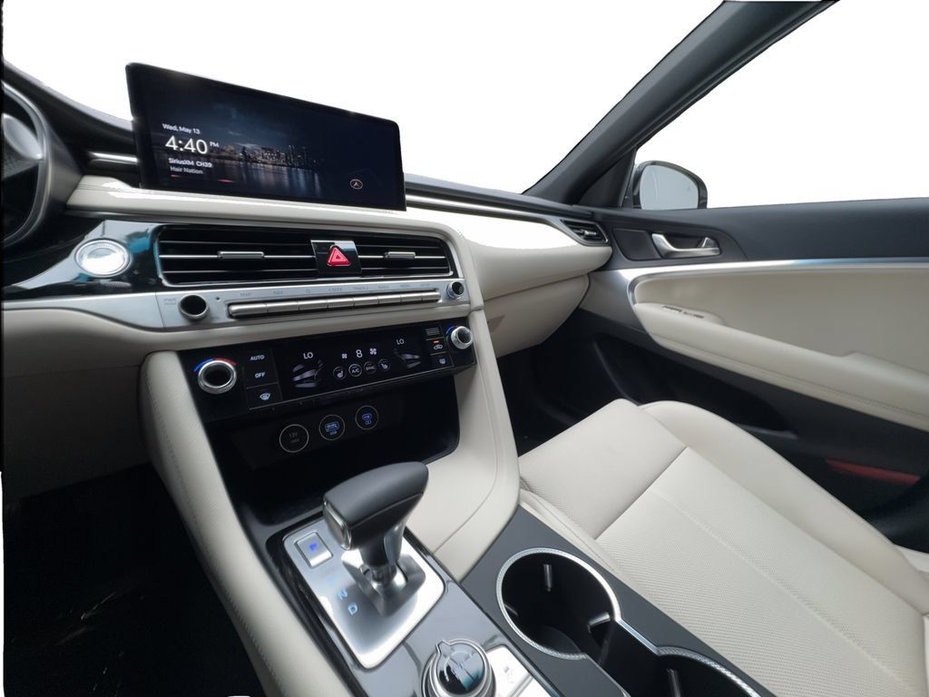 Used 2026 Genesis G70 2.5T RWD image 39