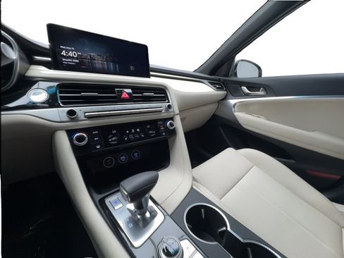 Used 2026 Genesis G70 2.5T RWD image 39