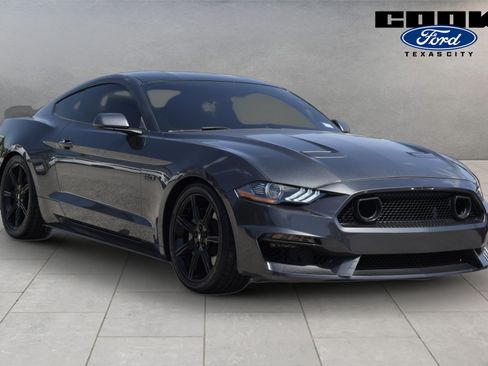 Used 2019 Ford Mustang GT w/ Equipment Group 301A RWD image 2
