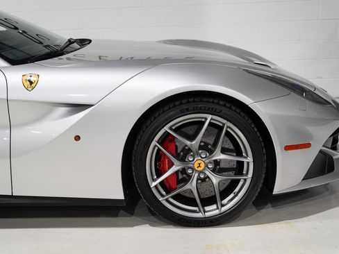 Used 2015 Ferrari F12 Berlinetta image 21
