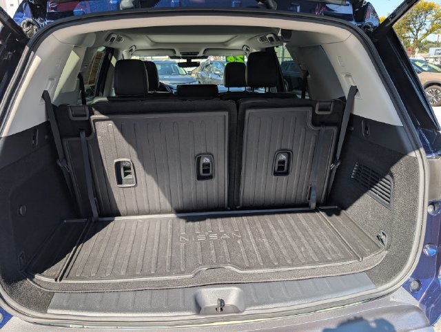 Used 2026 Nissan Pathfinder Platinum w/ Cargo Package AWD/4WD image 12