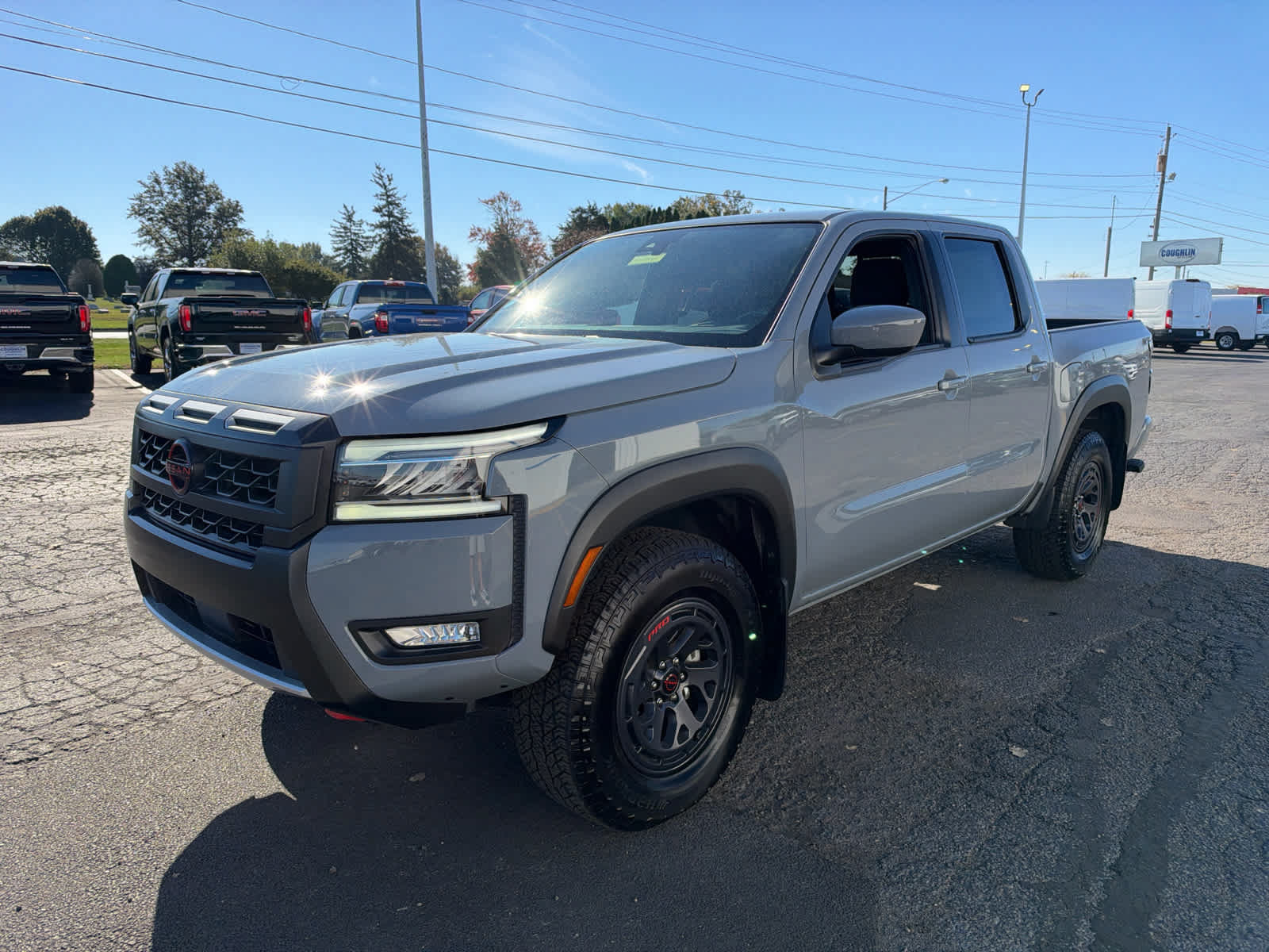 Used 2025 Nissan Frontier PRO-4X w/ Interior Protection Package AWD/4WD image 1