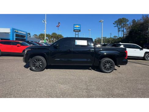 Used 2022 Toyota Tundra Platinum w/ Advanced Package image 9