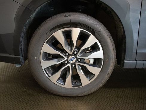 Certified 2024 Subaru Outback Limited w/ Tech Package 2 AWD/4WD image 9