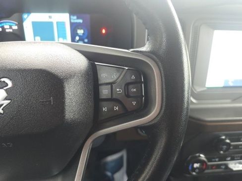 Used 2023 Ford Bronco Outer Banks image 15