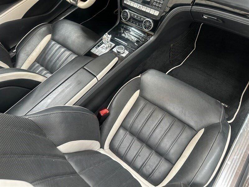 Used 2015 Mercedes-Benz SL 550 w/ White Arrow Edition image 22