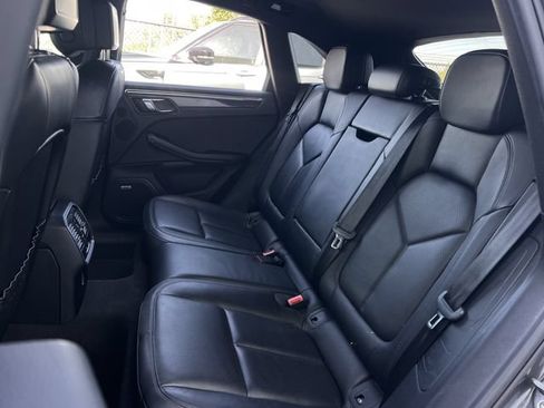 Used 2018 Porsche Macan S AWD/4WD image 19