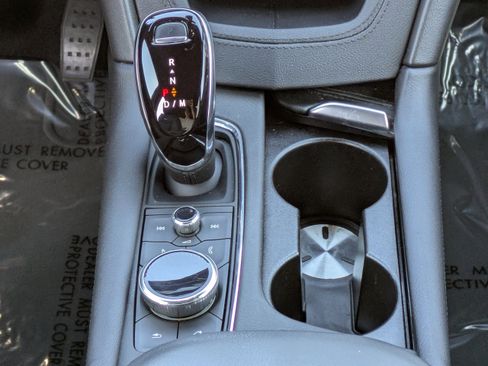 Used 2022 Cadillac XT6 Premium Luxury image 19