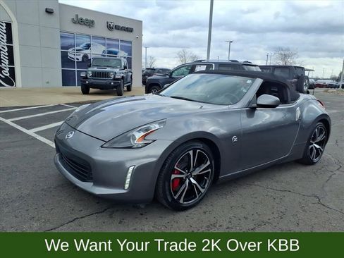 Used 2019 Nissan 370Z Touring Sport image 33