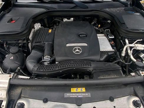 Used 2019 Mercedes-Benz GLC 300 GLC 300 image 30