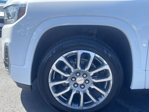 Used 2021 GMC Acadia Denali w/ Denali Ultimate Package AWD/4WD image 10