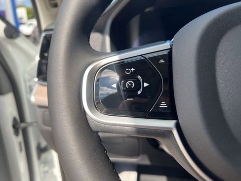 New 2026 Volvo XC90 B6 Plus w/ Protection Package Premier AWD/4WD image 19