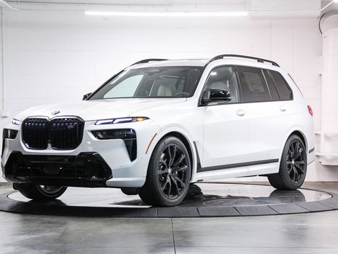 New 2026 BMW X7 M60i w/ Executive Package AWD/4WD image 3