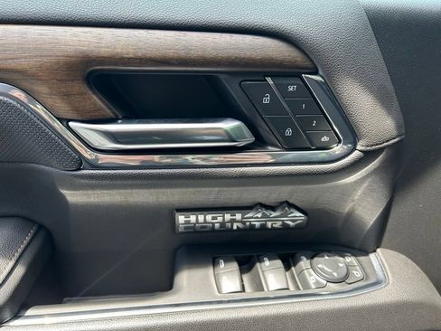 Used 2024 Chevrolet Silverado 1500 High Country AWD/4WD image 63