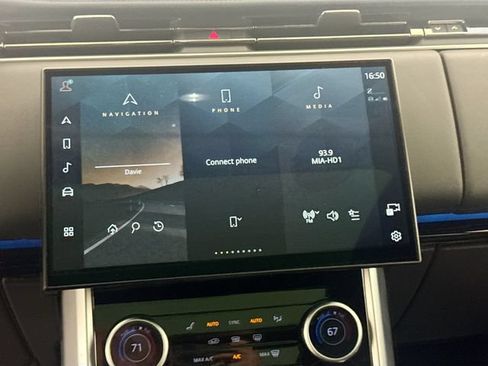 Used 2023 Land Rover Range Rover SE AWD/4WD image 15