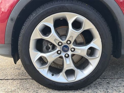 Used 2016 Ford Escape Titanium w/ Equipment Group 301A image 9