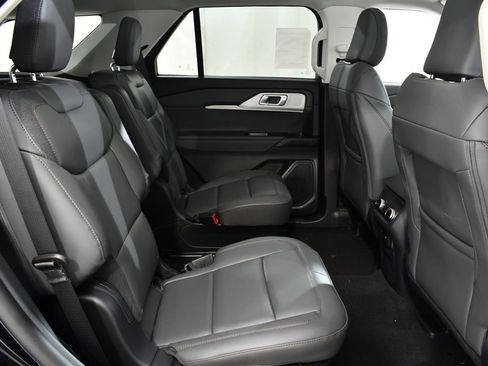 New 2026 Ford Explorer Active w/ Active Comfort Package AWD/4WD image 19