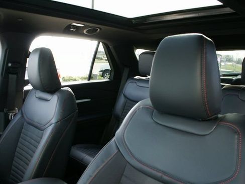 New 2026 Ford Explorer ST-Line w/ ST-Line Street Pack AWD/4WD image 20