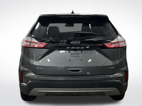 Used 2022 Ford Edge SEL w/ Convenience Package image 8